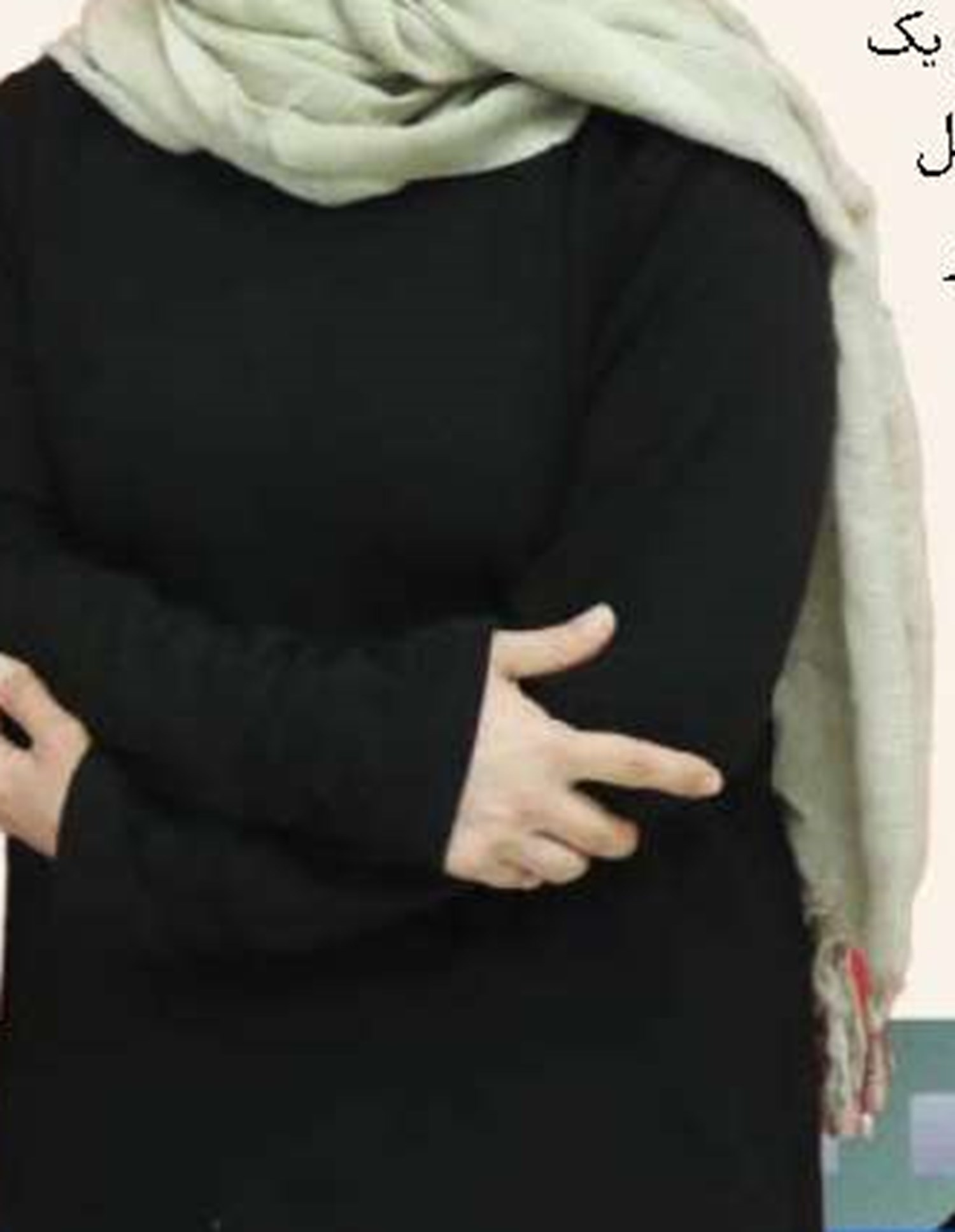 آثار هنرمند افغانستانی در مؤسسه اکو 